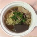 รูป Cooksnap ของ Warangkhana Sirijaichingkul เมื่อเขาทำ ก๋วยเตี๋ยวไก่ตุ๋นมะระ ง่ายๆ สไตส์จุ๋ม