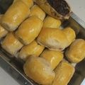 Cooksnap dari Àpin Apin untuk resep #1 Bolen Pisang Coklat Keju Tanpa Korsvet Oven Tangkring