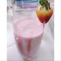 pinky makhija का कुकस्नैप जब उन्होंने स्ट्रॉबेरी मिल्क शेक (strawberry milkshake recipe in Hindi) बनाया था।