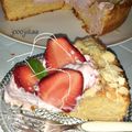 صورة من 🦋 Jooojiitaa 🦋، شاركها بعد تجربة وصفة الكيكة العجيبة بالفراولة بطريقة El amira