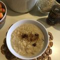 El cooksnap de Alheniel (LAB Humo y Grasa) cuando hizo Desayuno completo: Quinoa con fruta, leche y miel.