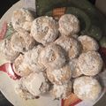 Cooksnap από Kiki στη συνταγή Κουραμπιέδες Στέλιου Παρλιάρου