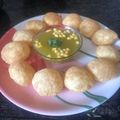 Preeti m jain का कुकस्नैप जब उन्होंने सूजी के गोलगप्पे(suji ke golgappe recipe in hindi) बनाया था।