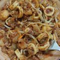 Cooksnap Ezzeyan Mu'izz semasa beliau membuat Kue Tiaw Goreng.