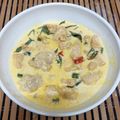 Cooksnap Aznie Khasri semasa beliau membuat Ayam Goreng butter.