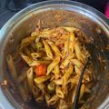 Viktória Gabriella Kökény Cooksnap-ja, amikor elkészítette a(z) Penne rigate tonhalas-paradicsomos szósszal receptet.
