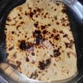 Varsa Sharma का कुकस्नैप जब उन्होंने तंदूरी रोटी और लंगर वाली दाल (Tandoori roti aur langar wali dal recipe in hindi) बनाया था।