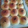 Cooksnap dari Dina Sabrina untuk resep Roti manis isi, lembut nya kebangetan