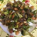 El cooksnap de Alba Sabino cuando hizo Mini champiñones con brócoli y frutos secos- veggie.