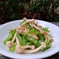 阿文 的 味增青椒雪白菇 cooksnap