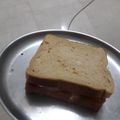 mahima Awasthi का कुकस्नैप जब उन्होंने कोल्ड सैंडविच (Cold sandwich recipe in hindi) बनाया था।