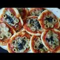 صورة من سوزان شوقي 💖💟، شاركها بعد تجربة وصفة ميني بيتزا بعجينه روعه🍕 🍕🍕🍕🍟🍟🍕🍕🍕🍕