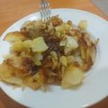 Сooksnap від Антошка Картошка, який(а) приготував(ла) Смажена картопля з салом і цибулею 😋.