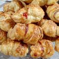 Cooksnap από eleni_sidiro στη συνταγή Εύκολα λουκανικοπιτάκια