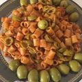 صورة من نسيم الصباح ، شاركها بعد تجربة وصفة مكرونة بشاميل بالكبدة والزيتون والجبنة الشيدر 🍝