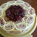El cooksnap de lykoar cuando hizo Torta con salsa de frutillas al Oporto.
