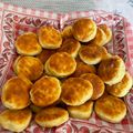 Gyula Tóth Cooksnap-ja, amikor elkészítette a(z) Élesztős krumplis pogácsa (nagyiféle) receptet.