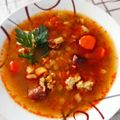 Magyarné Nyírő Kati Cooksnap-ja, amikor elkészítette a(z) Sárgaborsó leves, diétásan receptet.