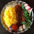 کوک اسنپ Sahra بعد از امتحان کردن کباب تابه ای.