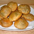 Pooja Thaper का कुकस्नैप जब उन्होंने उड़द दाल की कचौड़ी (urad ki dal ki kachori) in Hindi recipe बनाया था।