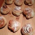Cooksnap Andrzej z czasów, kiedy przygotował Bułeczki cynamonowe.
