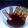 Tapufam's cooksnap of when they made Bloody Severed Fingers ( hot dogs with ketchup ) halloween.