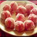 Rafiqua Shama का कुकस्नैप जब उन्होंने रोज़ कोकोनट लड्डू (Rose Coconut laddu recipe in Hindi) बनाया था।