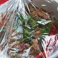 รูป Cooksnap ของ Mayura Tepkasetkul เมื่อเขาทำ ยำปลากระป๋องทรงเครื่อง #งบ60บาท