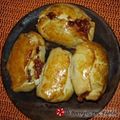Cooksnap από krakatoa στη συνταγή Λουκανικοπιτάκια με τυρί