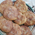 کوک اسنپ مامان محمدجواد بعد از امتحان کردن نان محلی کلوا سوغات استان لرستان.