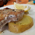 El cooksnap de Montse Casellas - Trasteamos en mi Cocina? cuando hizo Atún a la plancha con ajo y perejil.