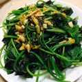 May 的 香菇蒜香地瓜葉 cooksnap