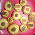 Amcee's Kitchen's cooksnap of when they made Colored Cookies.