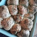 Ingyombingyomtalibe Cooksnap-ja, amikor elkészítette a(z) Zöldfűszeres-sajtos buborékkenyér receptet.