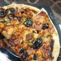 صورة من ام عبد الرحمن ، شاركها بعد تجربة وصفة البيتزا اللذيذة😋