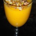 Vibhooti Jain का कुकस्नैप जब उन्होंने मैंगो शेक (Mango shake recipe in Hindi) बनाया था।