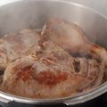 Cooksnap από Olive στη συνταγή Χοιρινές μπριζόλες λεμονάτες στη χύτρα με πατάτες