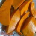 Priya Irani का कुकस्नैप जब उन्होंने फ्रूट चाट (fruit chaat recipe in Hindi) बनाया था।
