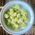 Cooksnap Dapur Yusfarisyia semasa beliau membuat Jello Grapes (Anggur Serbuk Jelly) Frosted Fruits (Resepi 2 Bahan).