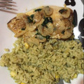 El cooksnap de Rosa Flores D. cuando hizo Pescado al mojo de ajo con arroz verde.