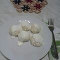 Zsuzsanna Gál Cooksnap-ja, amikor elkészítette a(z) Kifőzés nélküli túrógombóc-vanília sodóval receptet.