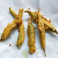 Sangita Vyas's cooksnap of when they made મરચાં ના ભજિયાં (Marcha Bhajiya Recipe In Gujarati).