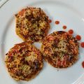 Afsana Firoji का कुकस्नैप जब उन्होंने ब्रेड चीज क्रीमी पिज्जा (bread cheese creamy pizza recipe in hindi) बनाया था।