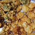 Saira Abdullah's cooksnap of when they made Piyaz,Aalu,tamater mix pakora and Aalu chips paora.
