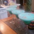 melinda.gladney's cooksnap of when they made blue hawaiian.