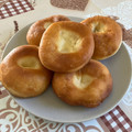 Gabriella Mészáros Cooksnap-ja, amikor elkészítette a(z) Kenyérsütőgépben kelesztett szalagos fánk receptet.