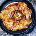 Cooksnap de George Adamides quando cozinhou Pizza Napolitana na frigideira do Campeão do Mundo Davide Civitiello.