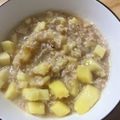 Cooksnap của Nguyen Nguyen khi họ làm theo món Cháo yến mạch sốt táoApple pie oatmeal (eat clean)