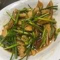 林欣欣 的 韭菜花炒甜不辣 cooksnap