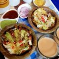 Mamta Malhotra का कुकस्नैप जब उन्होंने आलू टिक्की छोले चाट (Aloo Tikki Chhole Chaat Recipe in Hindi) बनाया था।